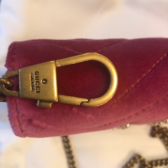 TWICE HOST PICK🥰❤️🥰Gucci Marmont Velvet Love Mini Shoulder Bag Pink - Picture 6 of 10